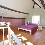 La maison du fond du jardin